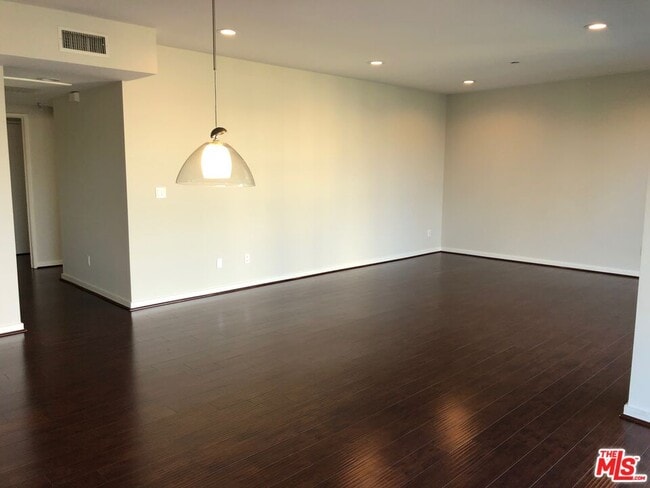 Photo - 1545 S Bentley Ave Unit 301