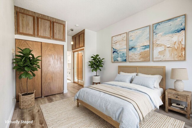 Photo - La Jolla Pines- Move In Special Top Level 2 Bed/2 Ba Available Now!!