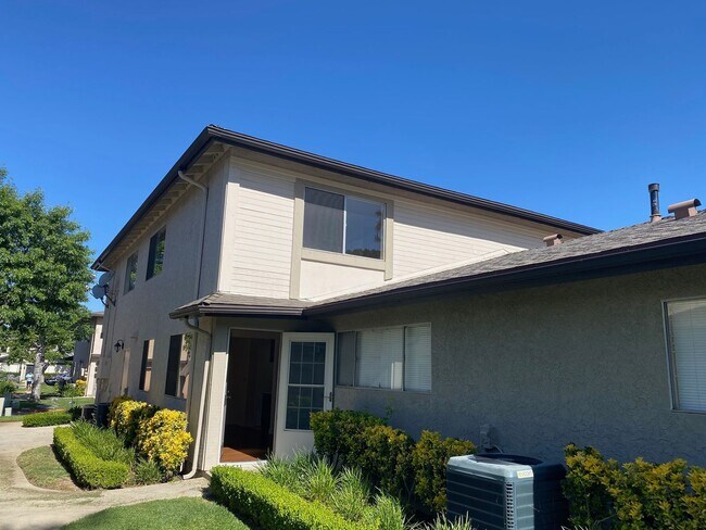 Photo - Affordable 2 bedroom townhouse - Simi Valley