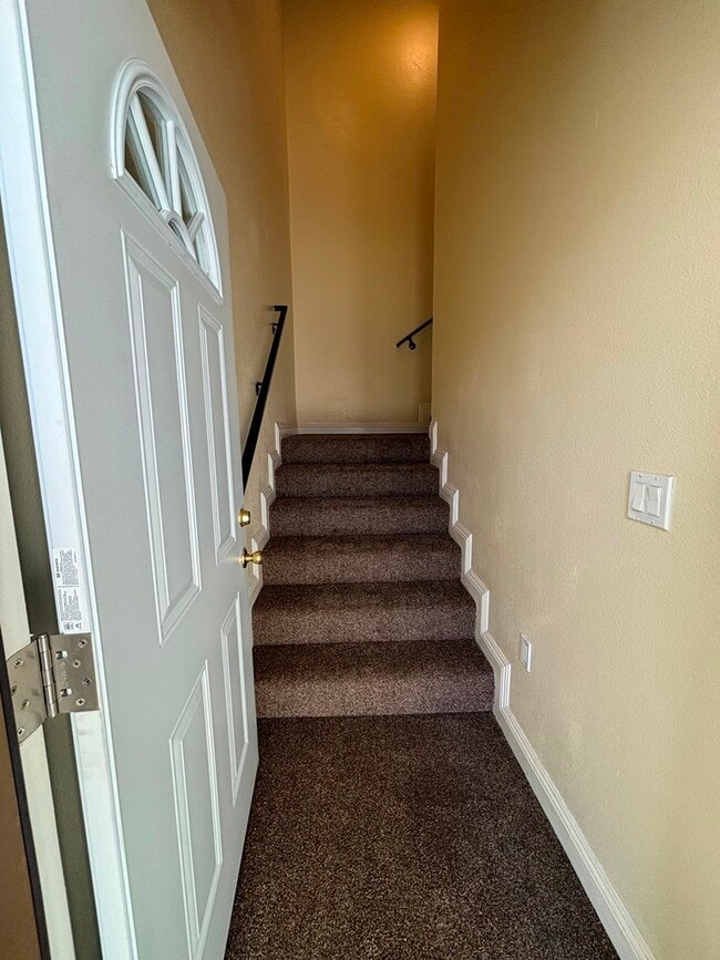 Photo - 428 W 75th St