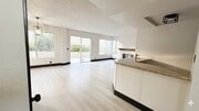 Photo - 120 Sandpoint Ln