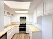 Photo - Gorgeous Spacious 2 Bedroom - 2 bath top f... Condo Unit 308