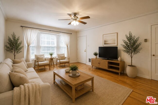 Photo - 8551 Holloway Dr Unit 1
