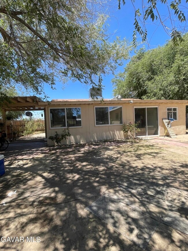Photo - 9132 E Avenue S