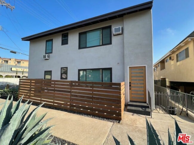 Photo - 11700 Dorothy St