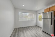 Photo - 124 S Almont Dr Townhome