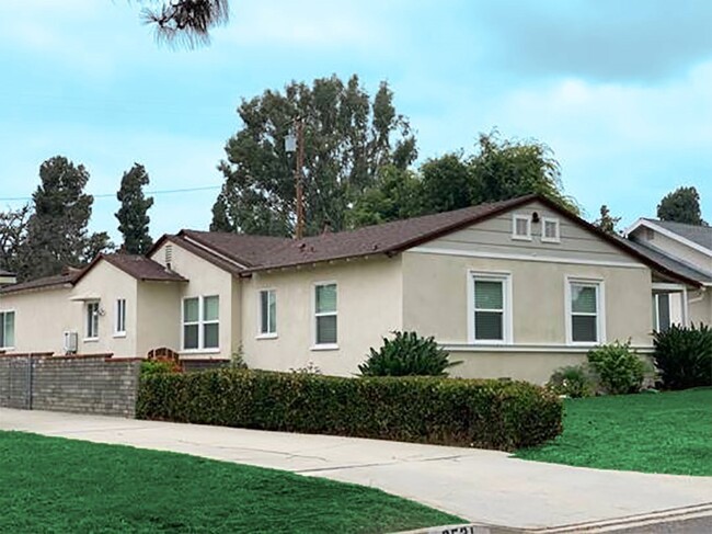 AVAILABLE NOW!!!: 4 BR / 2.75 BA IN ALHAMBRA! - AVAILABLE NOW!!!: 4 BR / 2.75 BA IN ALHAMBRA! House