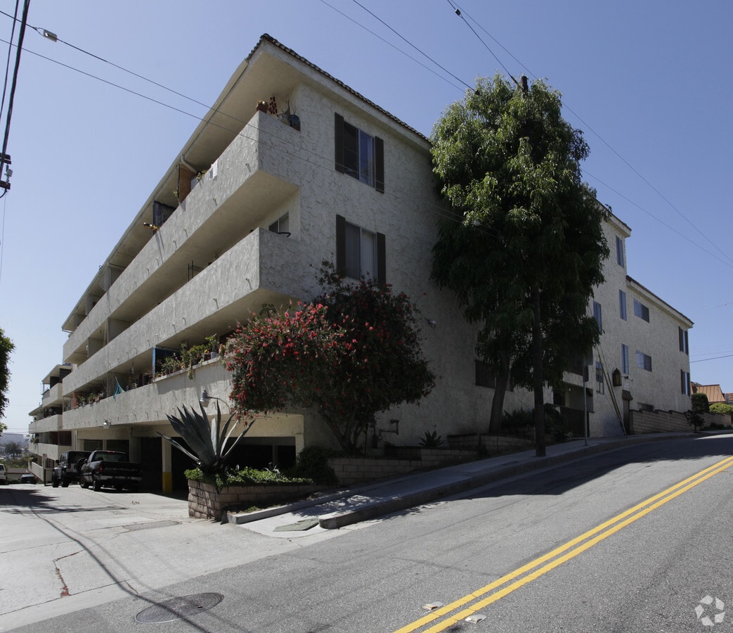 3111 4th Street - 3111 4th Street