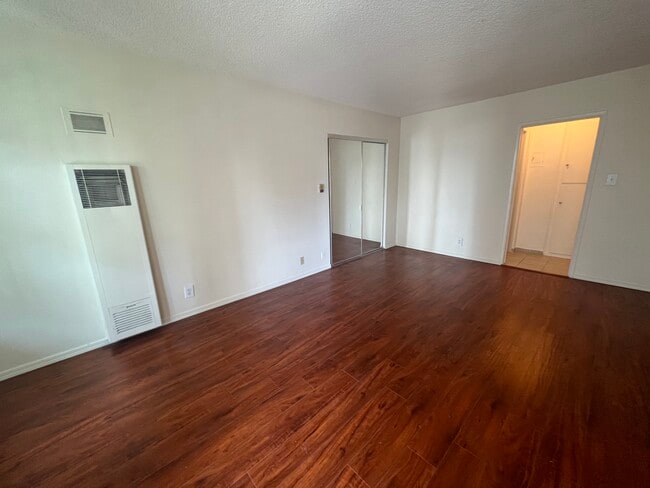 Photo - Sycamore Terrace