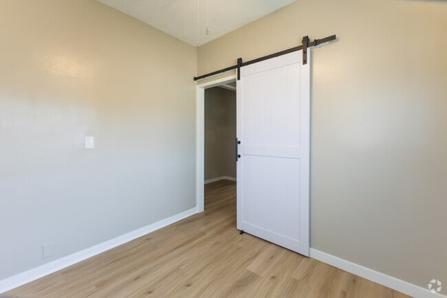 Studio 450SF - Living Area - STP Properties