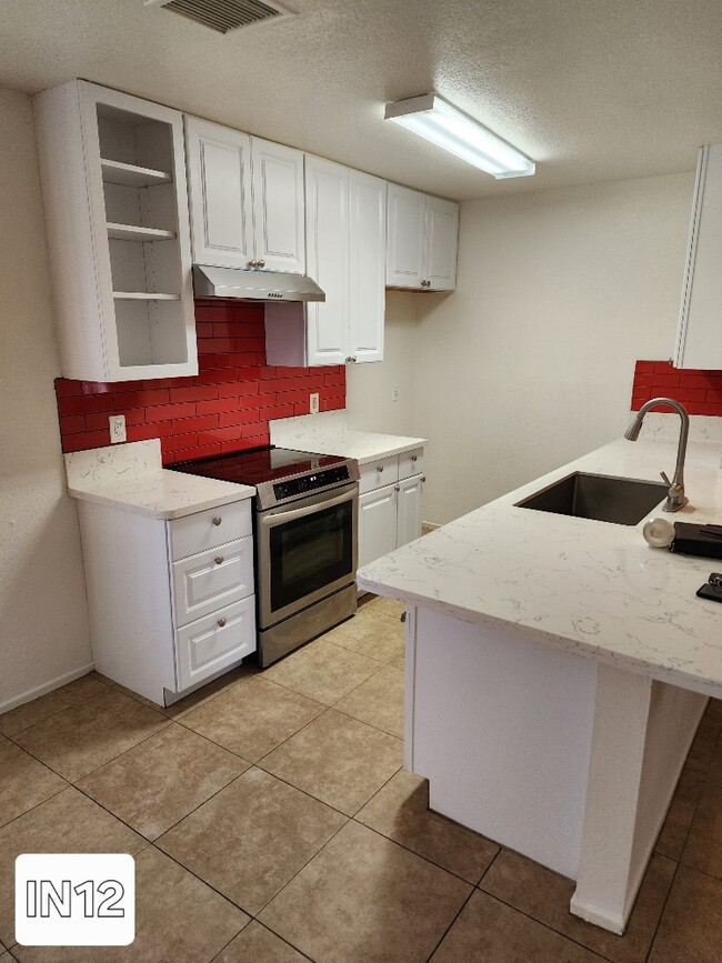 Photo - 82145 Valencia Ave