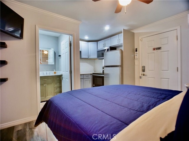 Photo - 1220 W 56th St