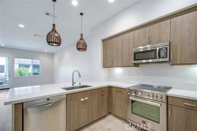 Photo - 225 Elm Ave Townhome
