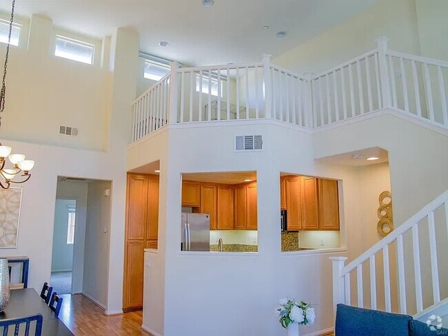 Building Photo - 10488 Hollingsworth Way Unit #192 Rental