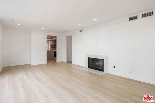 Photo - 2222 Neilson Wy Unit 101