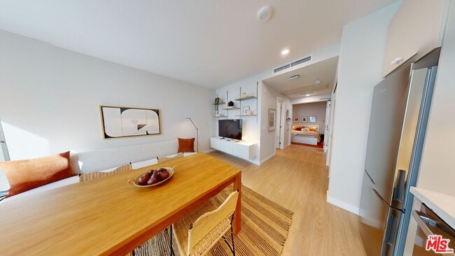 Photo - 200 Mesnager St Unit 422