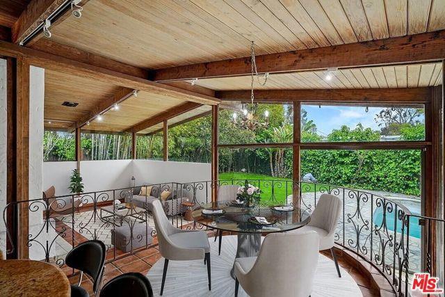 Photo - 800 Bramble Way