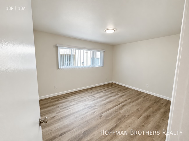 Photo - 15000 Burbank Blvd Unit 103