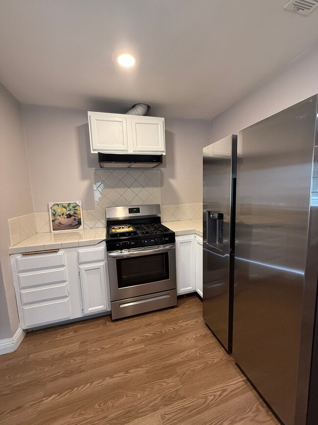 Photo - 317 W Green St Unit 317 w green st Claremont ca 91711