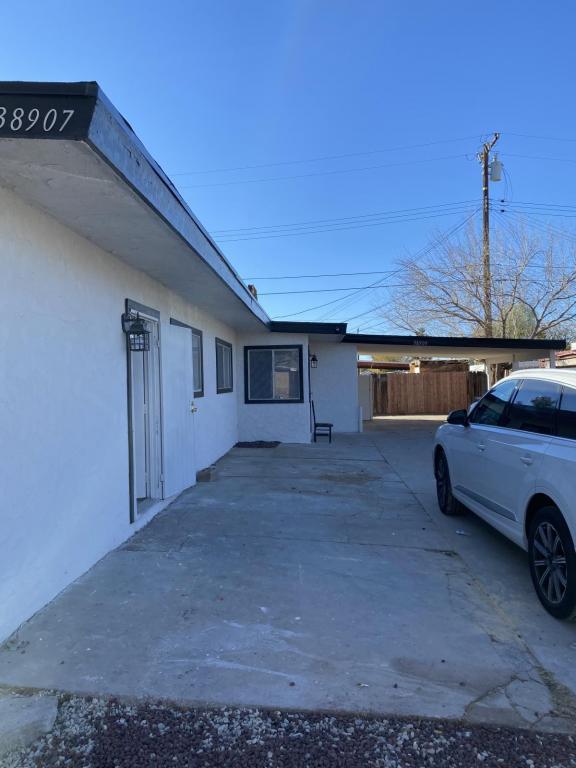 Photo - 38907 9th St E