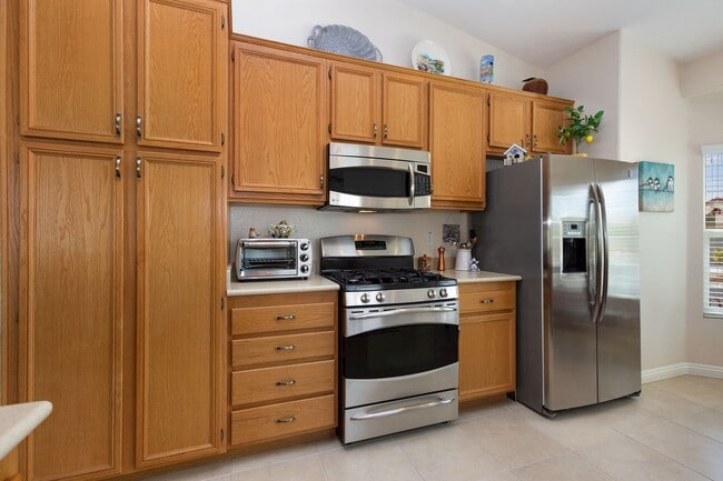 Photo - 7397 Village Way