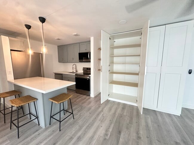 Photo - 607 S Prospect Ave Unit #202