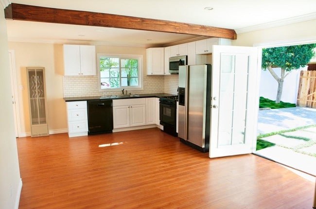 Photo - 128 S Brighton St Unit 2