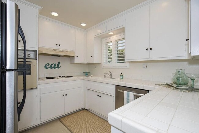 Photo - 1600 Garden St