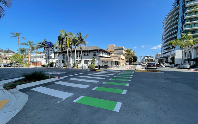 Photo - 454 Olive St