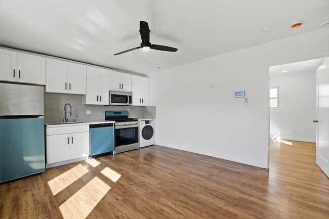 Photo - 312 Brookes Ave Unit 2