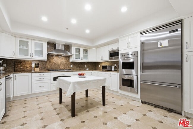 Photo - 11908 Darlington Ave Unit 203