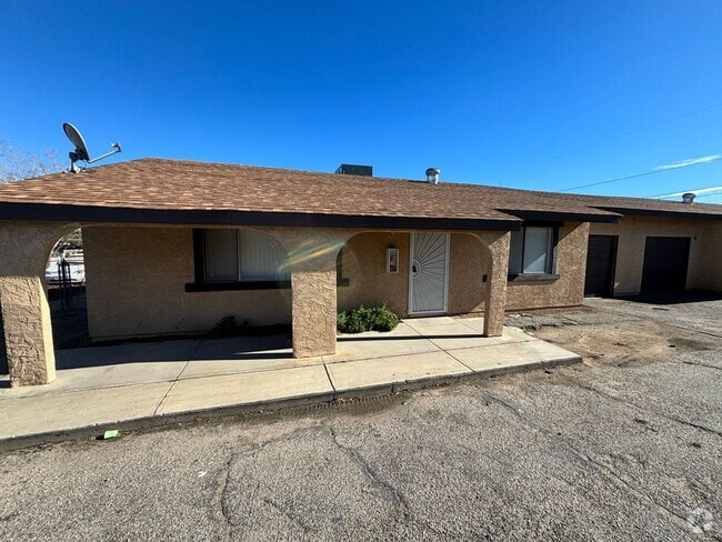 Building Photo - 16465 Smoke Tree St Unit #A Rental