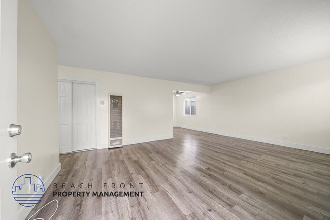 Photo - 1041-1045 Gulf