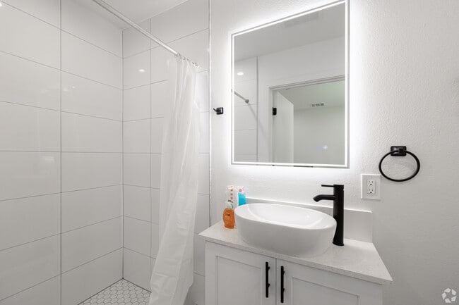 Photo - 3430 Walton Ave