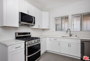 Photo - 1418 W Jefferson Blvd