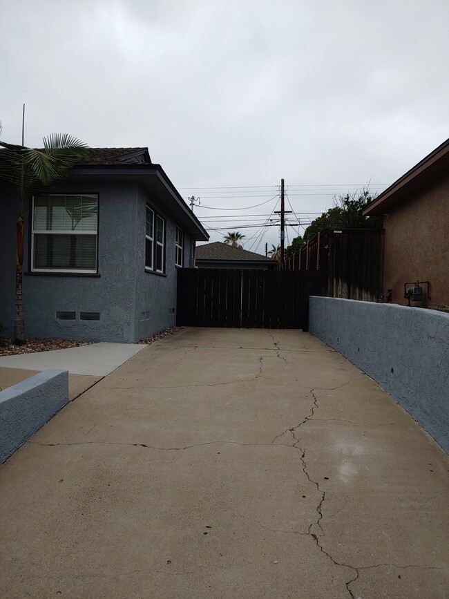 Photo - Allied Gardens 3 Bed 1 1/2 Bath