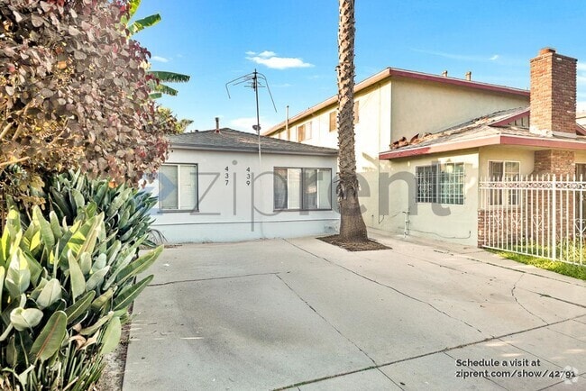Building Photo - 439 E 55th St Rental