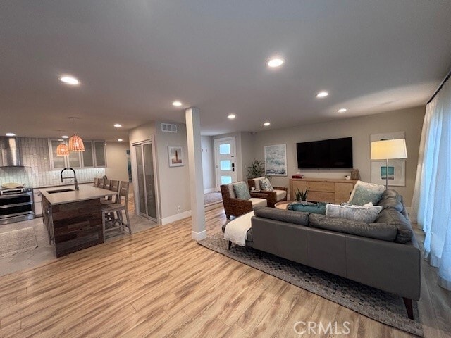 Building Photo - 2920 Camino Capistrano Unit 9D Rental