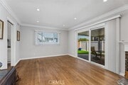 Photo - 1325 W Ash Ave