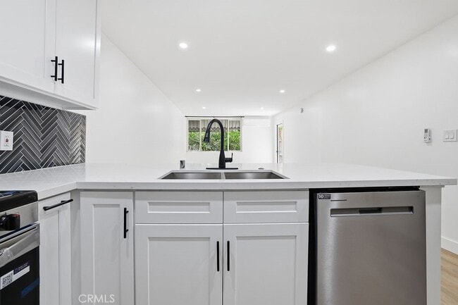 Photo - 17000 Burbank Blvd Unit 108