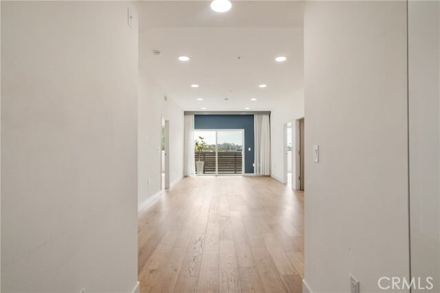 Photo - 820 S Wilton Pl Unit 405