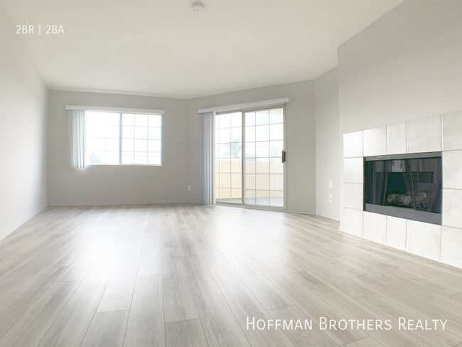 Photo - 4280 Lindblade Dr Unit 104