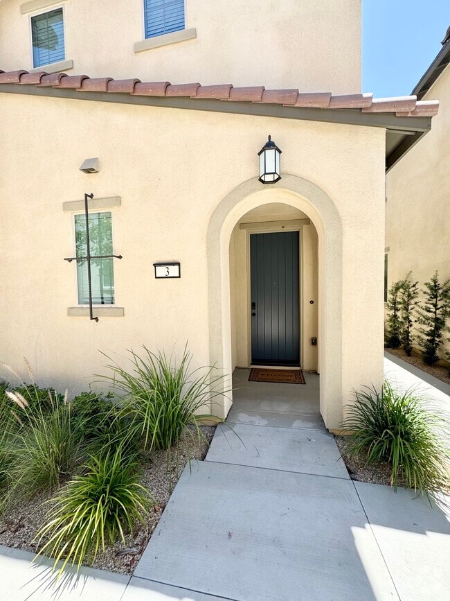 Building Photo - 16660 Rose Petal Way Unit 3 Rental