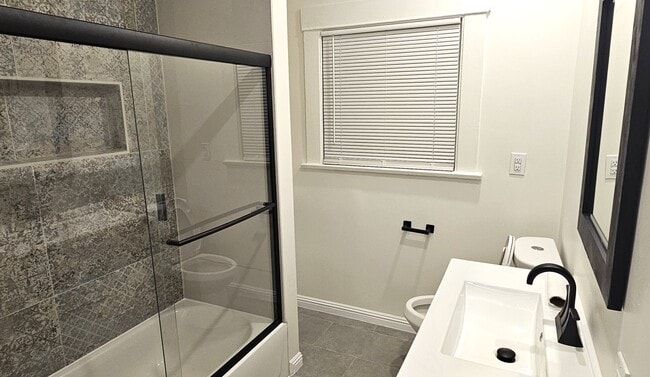 Photo - 961-963 W 42ND STREET Unit 963 W 42ND STREET