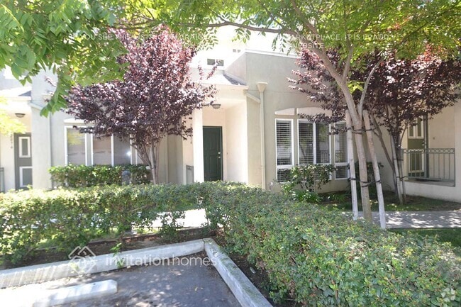 Building Photo - 12076 S Broadway Rental