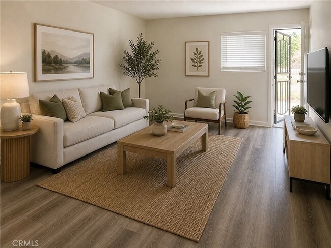Building Photo - 36947 Melrose Dr Unit 4
