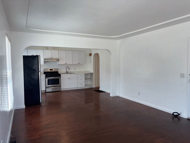 Photo - Charming 3 Bedroom Duplex with Original Character – Chula Vista Rental