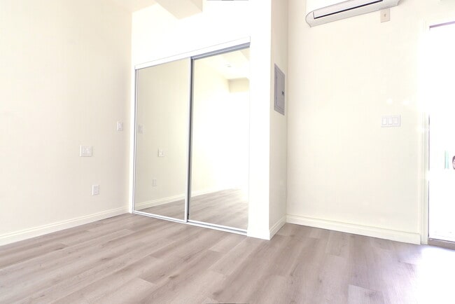 Photo - 1418 12th St