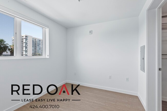 Photo - 11405 Chandler Blvd Unit 610