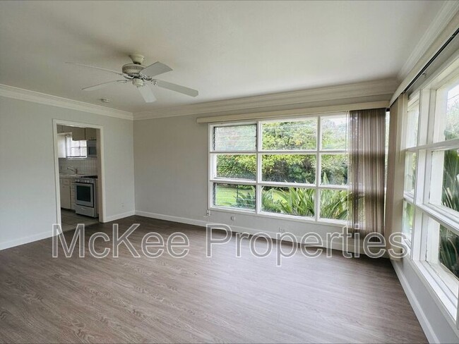 Photo - 907 Hayes Ave Unit #B